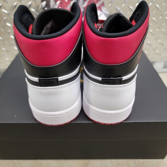 Nike Air Jordan 1 Mid Gym Red Black Toe Sneakers Men\'s Size 13 [DQ8426-106]‎ main image 5